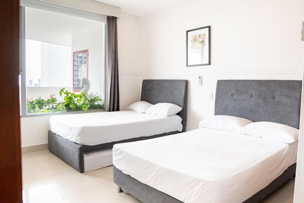 Beachfront With Pool Jacuzzi Sauna Gym Fast Wifi And Air Conditioning Cartagena