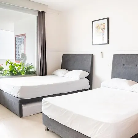 Beachfront With Pool Jacuzzi Sauna Gym Fast Wifi And Air Conditioning Cartagena