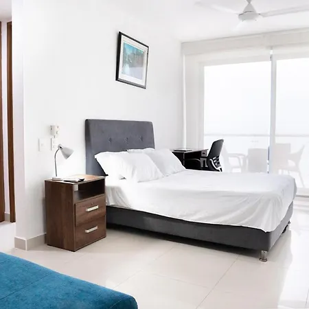 Beachfront With Pool Jacuzzi Sauna Gym Fast Wifi And Air Conditioning Cartagena