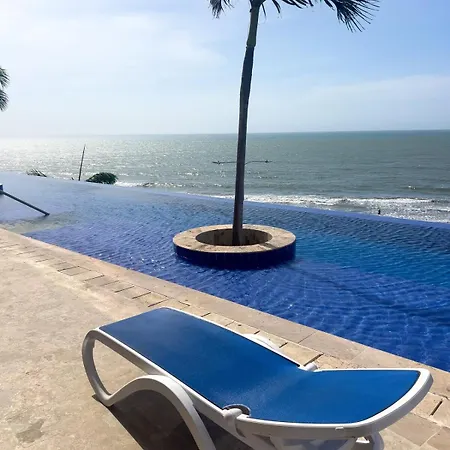 Beachfront With Pool Jacuzzi Sauna Gym Fast Wifi And Air Conditioning