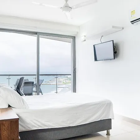 Apartment Beachfront With Pool Jacuzzi Sauna Gym Fast Wifi And Air Conditioning