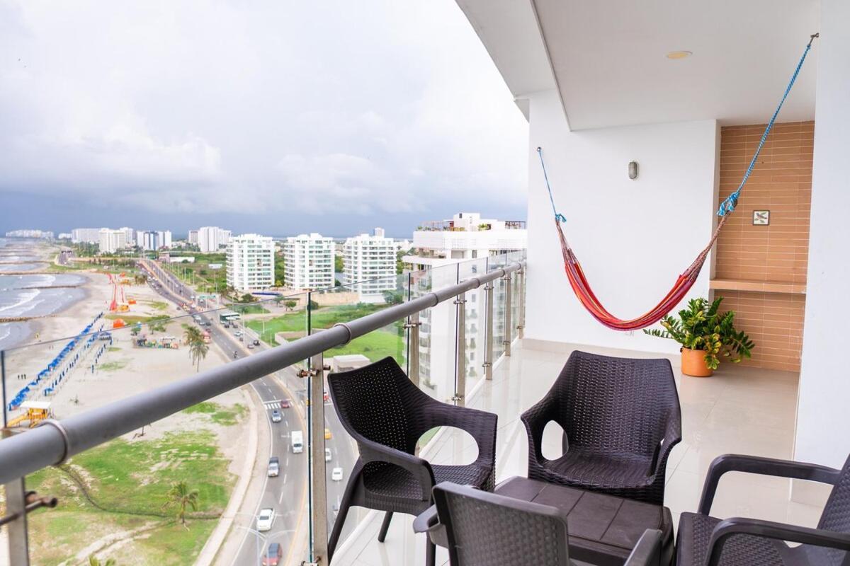Beachfront With Pool Jacuzzi Sauna Gym Fast Wifi And Air Conditioning Apartamento Cartagena